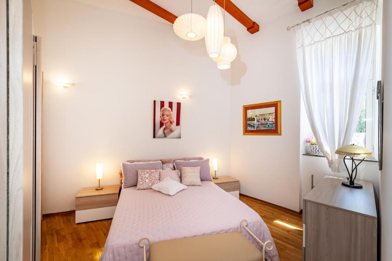 Apartments Villa Ida Zara Esterno foto